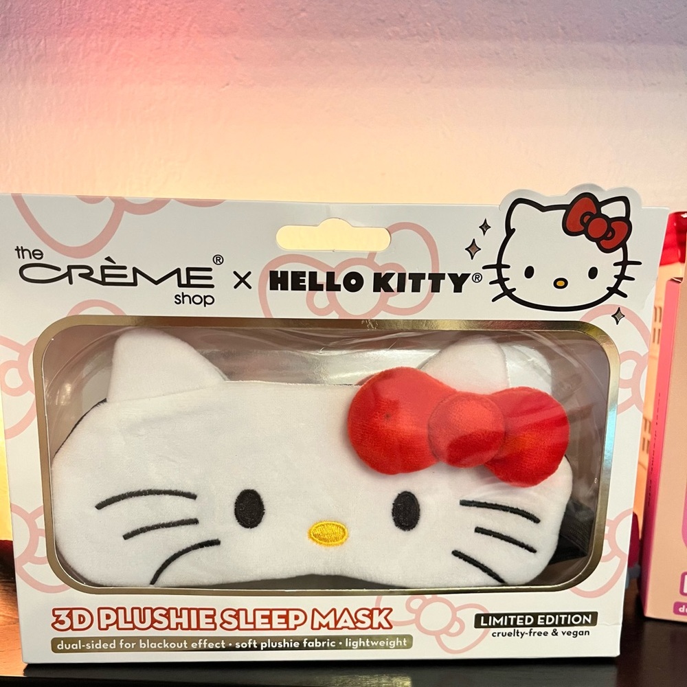 Hello Kitty Items - Picture 2 of 4